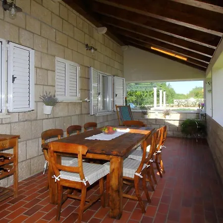 Villa Villa Boskovic *